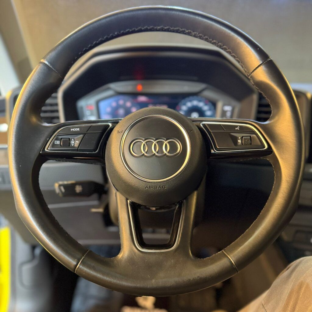Audi A1 3.0 TFSI Amarillo año 2021 (CM0235)