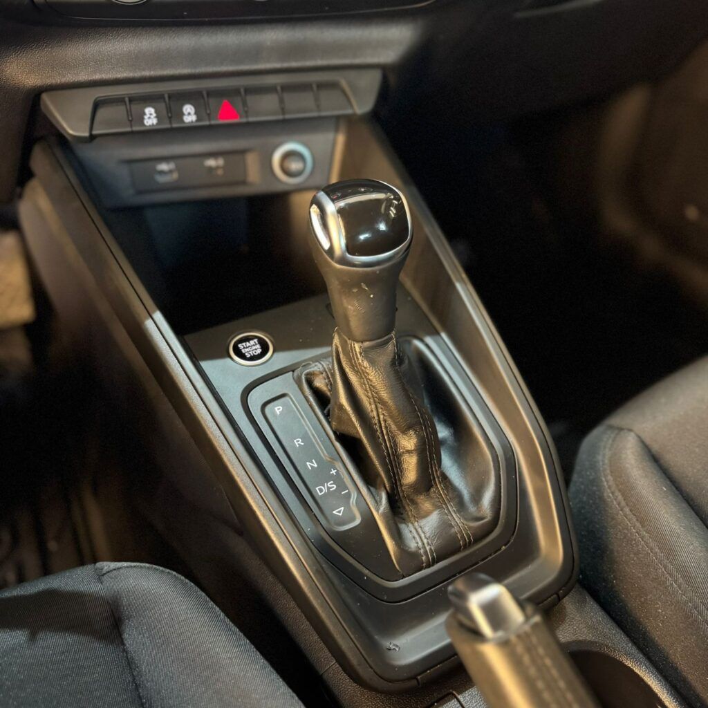 Audi A1 3.0 TFSI Amarillo año 2021 (CM0235)