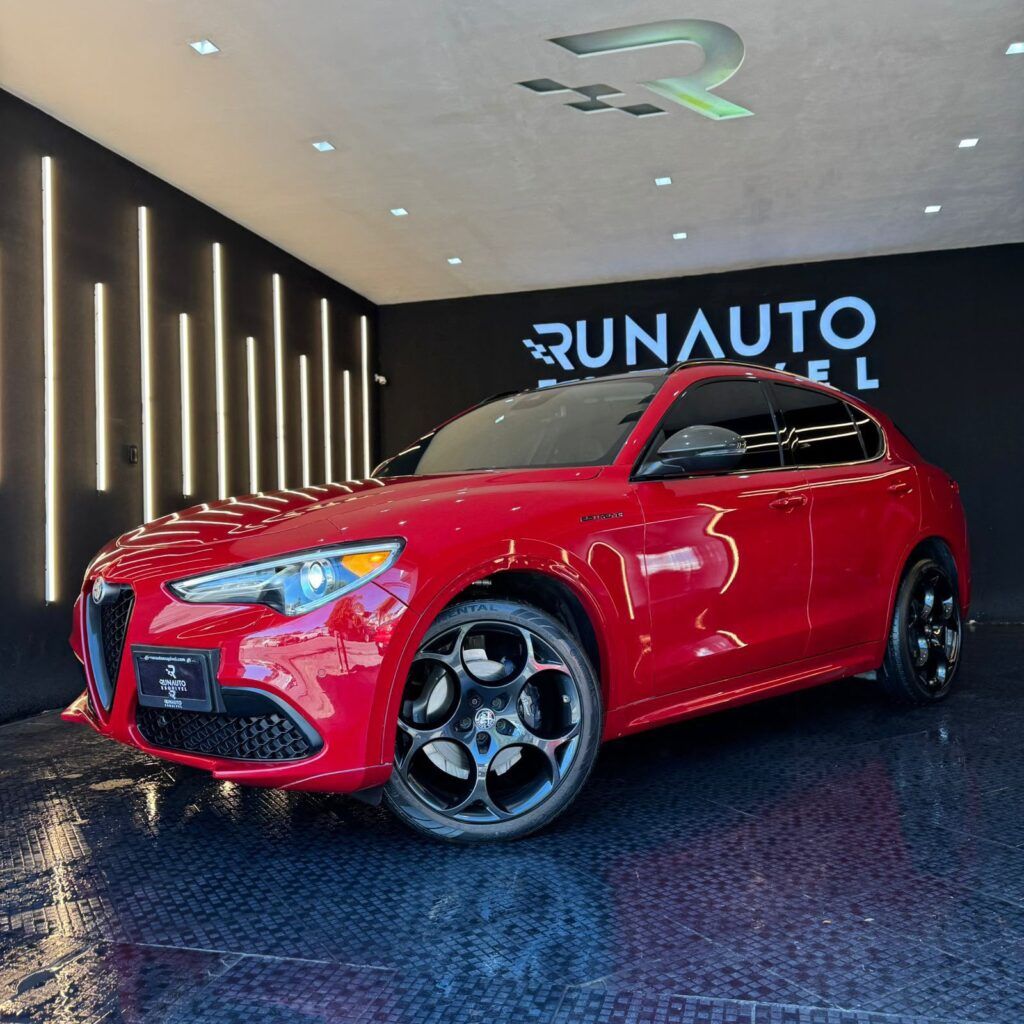 Alfa Romeo Stelvio Estrema año 2023 (CP0277)