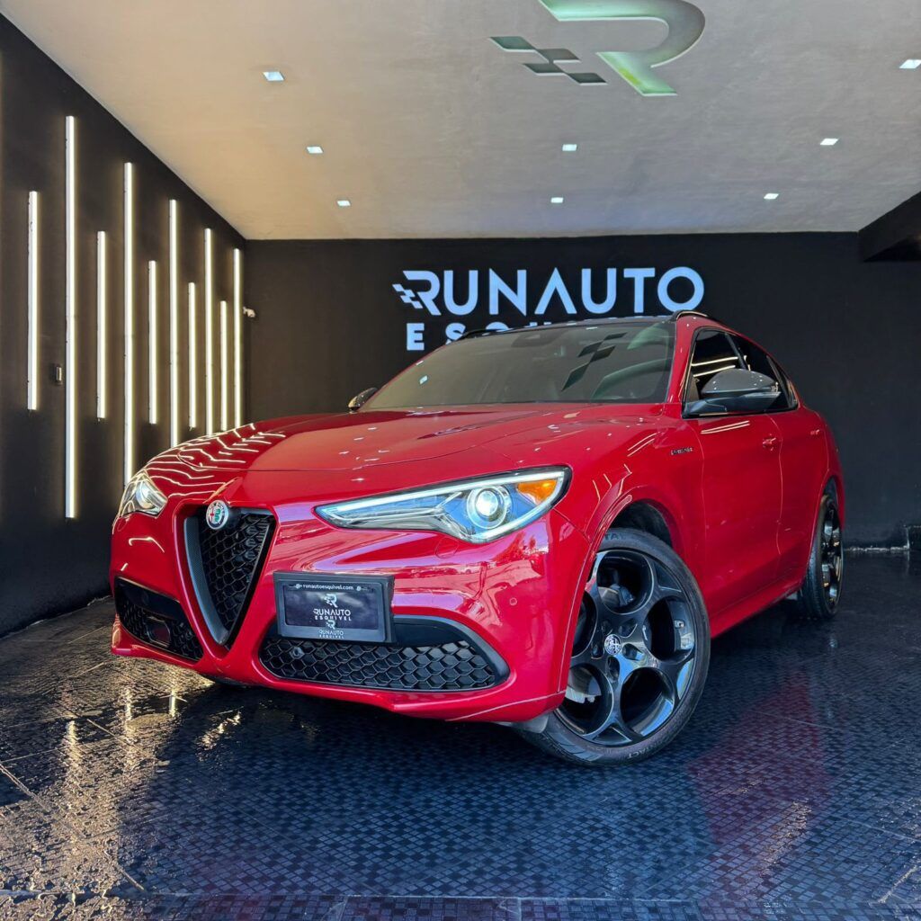 Alfa Romeo Stelvio Estrema año 2023 (CP0277)
